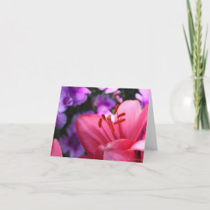 Cartão De Festividades Lírio Rosa e Flores Roxas