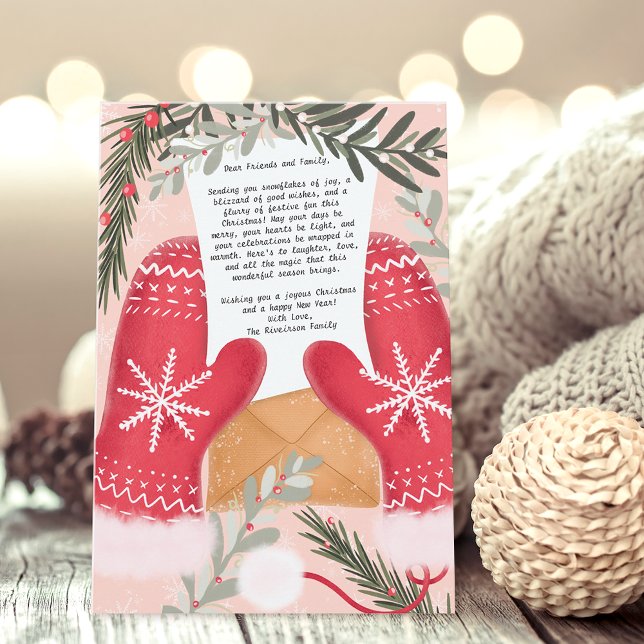 Cartão De Festividades Luvas divertidas ilustrações da família de Natal 3 (Fun gloves illustration Christmas family 3 photos Holiday Card on pink
)