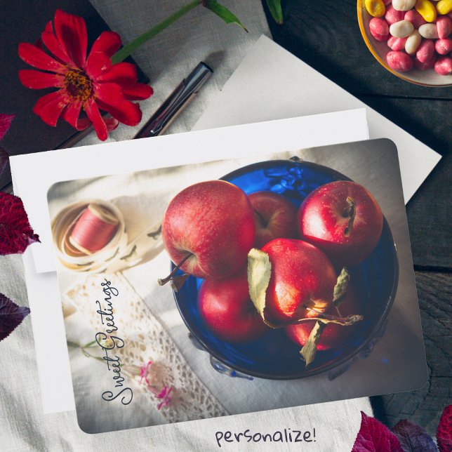 Cartão De Festividades Maçãs vermelhas, flores e fitas (Criador carregado)