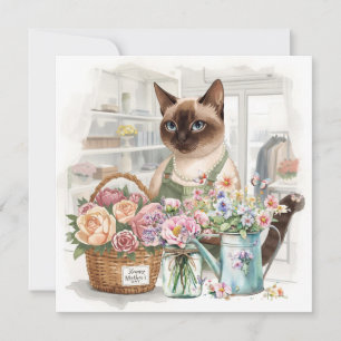 Cartão De Festividades Mãe Gata está arranjando Flores Dia das Mães
