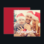 Cartão De Festividades Maravilhoso | Moderno Boho Retro Texto Família Fot<br><div class="desc">Cartão de Natal mágico de foto de família com sua foto favorita como destaque com um texto alegre e divertido em estilo boho que diz "maravilhoso" sobre o nome da sua família. Design caprichoso e cintilante de árvore de Natal na parte de trás da sua mensagem pessoal e personalizada.</div>