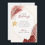 Cartão De Festividades Maroon & Dourada Palm Tree Tropical Beach Natal H<br><div class="desc">O cartão de Natal de marrom e ouro da Boutique Co. náutica apresenta cor d'água e verde tropical de ouro e é acentuado com estrelas-do-mar de bonito cor d'água. O texto é uma carta branca, emparelhada com a tipografia moderna dos blocos. O vinho, o ouro e o marfim cremoso lembram...</div>