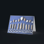 Cartão De Festividades Menorá de Hanukkah<br><div class="desc">Crie seu cartão de Natal personalizado conosco! Atenda aos seus desejos de cartão de Natal inserindo sua própria mensagem, uma foto da família ou mantenha-o como está! Uma parte dos rendimentos de todos os cartões de Natal irá para a Fundação BoatUS para segurança náutica e água limpa. Os rendimentos apóiam...</div>