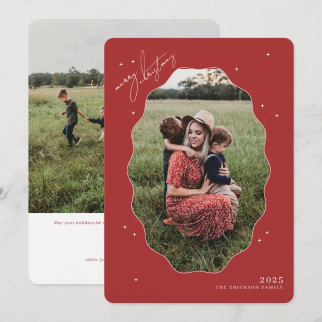 Cartão De Festividades Merry Red Scallop Frame Holiday Photo Card (Frente/Verso)