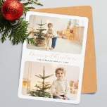 Cartão De Festividades Mínimo Feliz Natal Moderno 2 Fotos<br><div class="desc">Este cartão de feriado moderno minimalista apresenta um grande do seu layout de foto pessoal favorito em cima do cartão. O empoeirado design de cartas laranja e branca diz "Feliz Natal" em uma elegante e moderna tipografia de escrita manuscrita, e o nome da família em uma fonte clássica de serifa....</div>