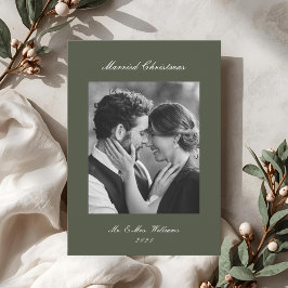 Cartão De Festividades Modern Classic Sage Married Christmas Newlywed