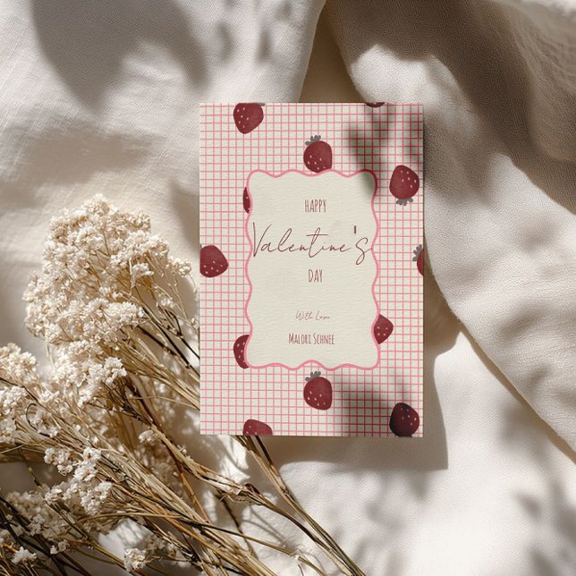 Cartão De Festividades Morangos em Aquarela em Grade Rosa - Dia dos Namor (Criador carregado)