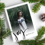 Cartão De Festividades Muita Alegria Feriado Foto de Natal Botânico<br><div class="desc">Celebre a temporada com esta bela carta que mostra sua foto com a palavra de mão JOY. A parte de trás apresenta um padrão botânico de aquarela definido em relação à sua escolha de cor. Moderno e Negrito, porém simples e clássico - o cartão perfeito para oferecer alegria de férias....</div>