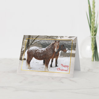 Cartão De Festividades Natal coberto de neve dos cavalos
