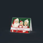 Cartão De Festividades Natal da família de papais noeis<br><div class="desc">Uma velha família de retro-vintage santa claus de um velho cartão de natal,  com Papais noeis,  Sra. Claus e pequenos claus de bebê,  perfeita para um feriado retrógrado divertido.</div>