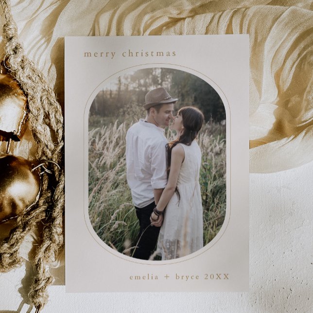 Cartão De Festividades Natal da Família Simples e Dourada EMELIA (EMELIA Gold Simple Modern Family Photo Christmas Holiday Card)