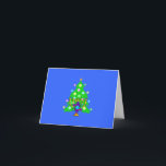 Cartão De Festividades Natal e Hanukkah Juntos<br><div class="desc">Natal e Chanucá sobre presentes para famílias inter-religiosas que celebram a alegria do Natal e a beleza de Chanukah.  Apresentando a árvore e menorah do Natal com a estrela judia de David cercada por presentes de feriado em cartões de saudação,  postagem,  ideias de presentes e roupa para a família.</div>