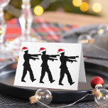 Cartão De Festividades Natal para Papais noeis Zombie<br><div class="desc">Zumbis em chapéus de Papai Noel vermelho andando na fila com braços de morto esticados na frente deles. Um presente de feriado incrível para um fã de horror.</div>
