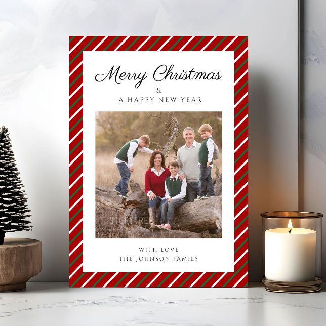 Cartão De Festividades Natal para Red Stripes Elegante (Elegant Red Stripes Photo Christmas Holiday Card)
