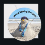 Cartão De Festividades Natal personalizado em Snowman Beach na Flórida<br><div class="desc">Foto de um boneco de neve de escultura de areia - personalize facilmente o texto.</div>