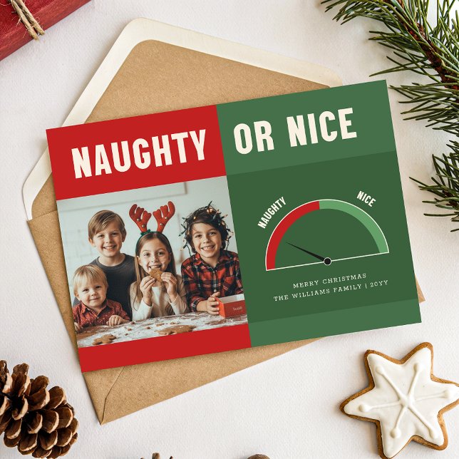 Cartão De Festividades Naughty or Nice | Funny Family Kid Photo Christmas (Criador carregado)