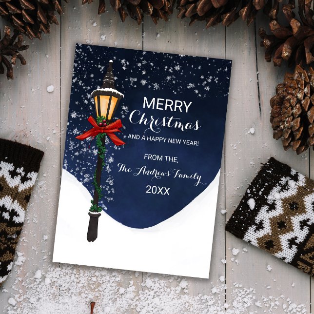 Cartão De Festividades Navy White Snowy Lamppost Garland Bow Christmas (Criador carregado)