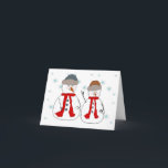 Cartão De Festividades Neve, Pequenos Snowmen, Irmãos, Arte Whimical<br><div class="desc">Dois Snowmen felizes que são irmãos Snowman ficam na neve a sorrir e a acenar às pessoas que passam. Este design de cartão seria excelente para bonito em qualquer ocasião que você queira enviar um sorriso para alguém. Adicione texto e faça-o para uma ocasião especial como Natal, Obrigado ou um...</div>