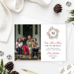 Cartão De Festividades Our New Home Christmas Greenery Monogram Photo<br><div class="desc">This beautiful Christmas card for new homeowners doubles as a moving announcement card! Announce your new address to family and friends at the beginning of holiday card season. The elegant card features a portrait photo adjacent to a simple watercolor winter greenery wreath with red berries and a custom family last...</div>