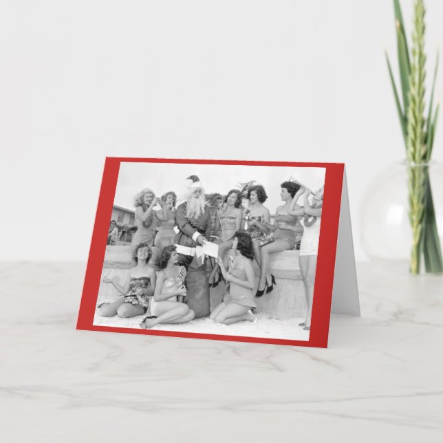 Cartão De Festividades Papais noeis com mulheres jovens na praia (Frente)