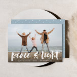 Cartão De Festividades Paz e Luz | Foto de Cheio Hanukkah<br><div class="desc">Os cartões com fotos modernos de Chanucá apresentam sua imagem favorita com "Paz e luz" sobrepostas em tipografia de pincel com letras brancas,  com seus nomes e o ano abaixo.</div>