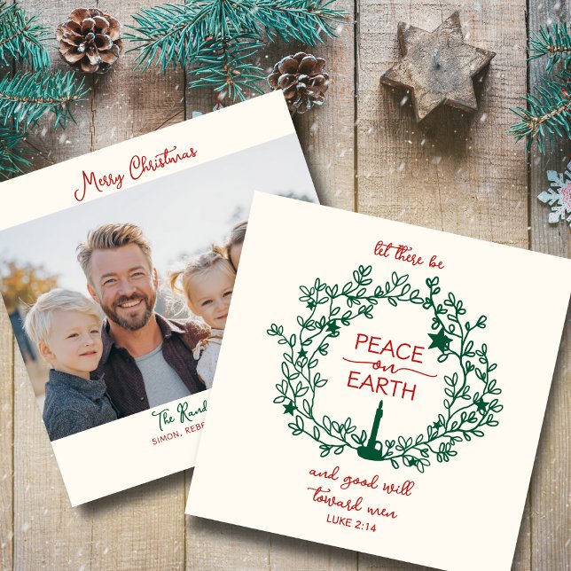 Cartão De Festividades Paz na Terra Ilustração da Escritura em Coroa de F (Keepsake Christian Christmas card to spread peace & joy)