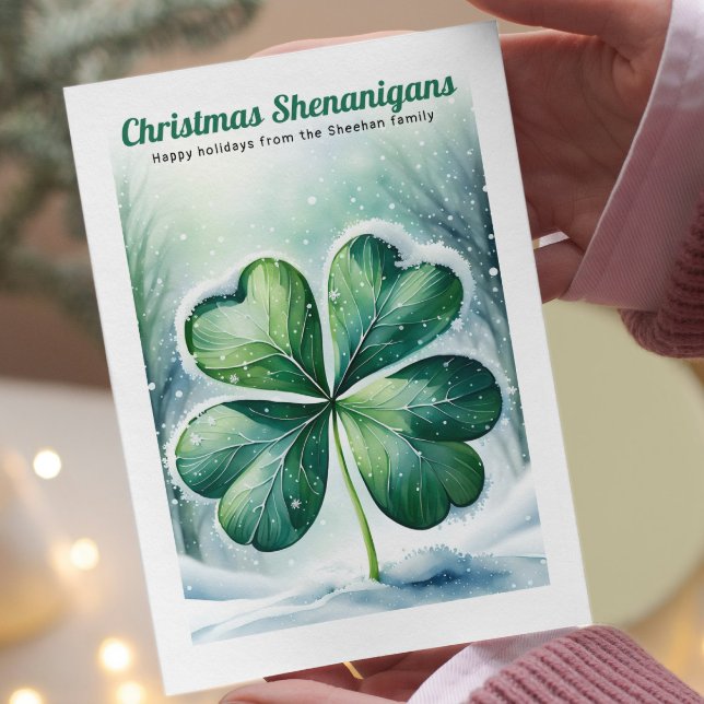 Cartão De Festividades Personalizados Shenanigans de Natal irlandês (Irish Christmas Shenanigans Personalized Holiday Card by Ricaso. Ireland themed cards add text.)