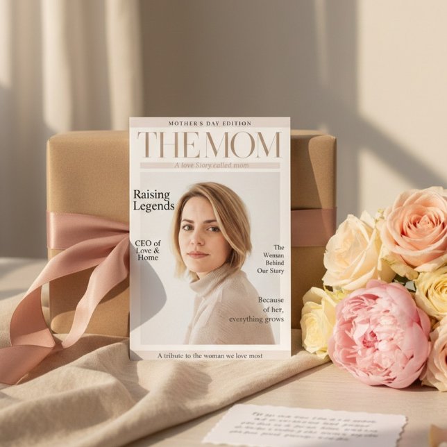 Cartão De Festividades Personalized Mother’s Day Magazine Style MOM Photo (Criador carregado)