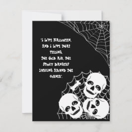 Cartão De Festividades Pilha de Esqueletos Espreitando na Noite de Hallow