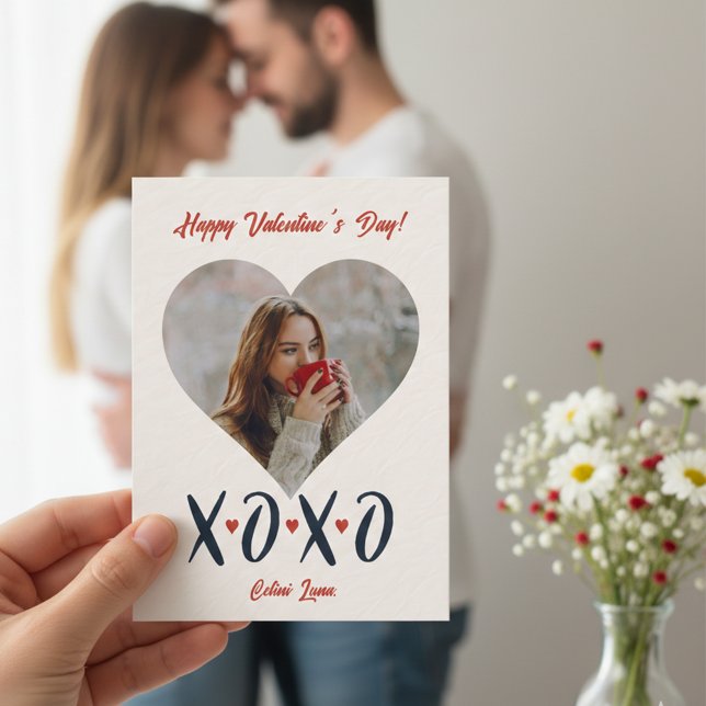 Cartão De Festividades Pincelada Vermelha Rubor XOXO Foto de Amor de Dia  (Blush Red Brushstroke XOXO Valentine Photo Love Holiday Card)