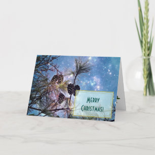 Cartão De Festividades Pine de Natal sob um céu noturno estrelado