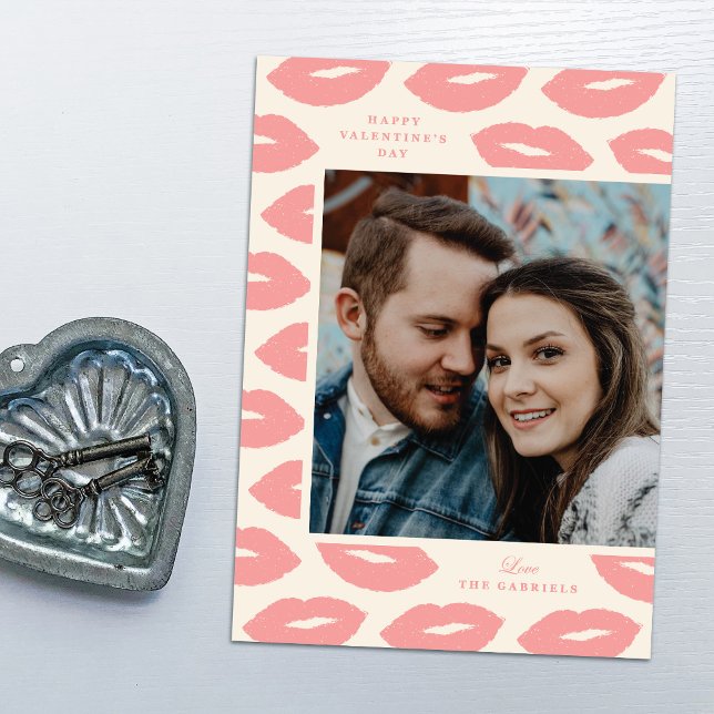 Cartão De Festividades Placa de Dia de os namorados Plano Moderno do Kiss (Criador carregado)