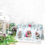 Cartão De Festividades Placa de Férias de Script Elegante da Folhagem 3 d<br><div class="desc">Cartão de natal personalizado com 3 fotos e tipografia elegante. Design de aquarelas com poinsettia e folhagem de inverno em tons de cinza azul e de verde-de-água. O modelo de foto exibirá automaticamente suas fotos em formato quadrado. Você também pode adicionar o ano à frente e um dentro de mensagem...</div>