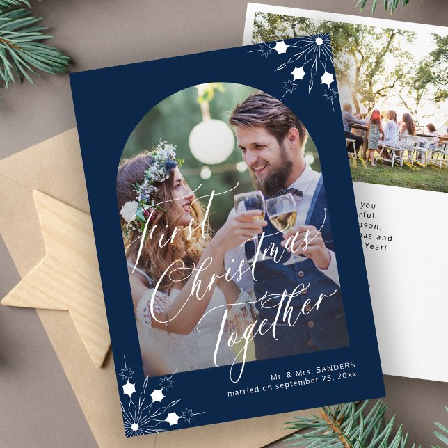 Cartão De Festividades Primeiro Natal dos recém-casados foto do arco floc (Criador carregado)