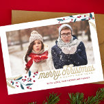 Cartão De Festividades Quadro de Fotografias do Red Berries Dourado | Fel<br><div class="desc">Este cartão festivo e festivo de Natal apresenta uma foto-frame,  winterberry e diz Feliz Natal e Feliz ano novo!</div>