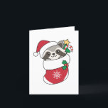 Cartão De Festividades Raccoon Christmas Snow Winter Raccoons<br><div class="desc">O guaxinim do Natal com um chapéu de Papai Noel. Animais engraçados com estocagem de Natal e neve para as férias. Os guaxinins são animais bonitos e perfeitos para o Natal.</div>