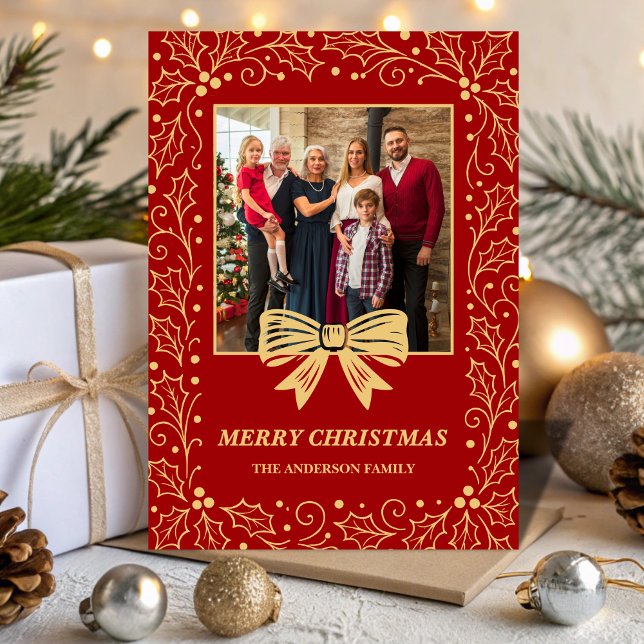 Cartão De Festividades Red & Antique-Gold Bow Family Christmas Photo (Criador carregado)