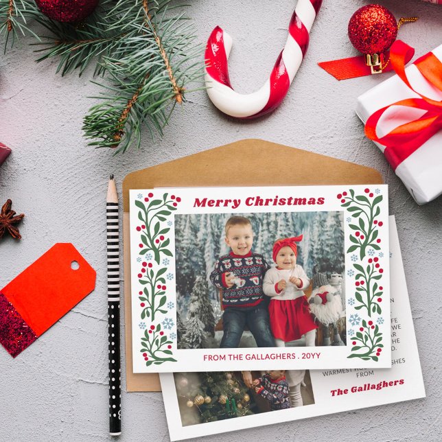 Cartão De Festividades Red Berry Twig Snowflakes Frame Merry Christmas (Criador carregado)