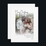 Cartão De Festividades Retenção de Fotos Vertical Desbotadas do Script de<br><div class="desc">Este moderno roteiro de Natal, vertical, desbotado, é perfeito para o seu chique minimalista de cartões de natal preto e branco. A caligrafia manuscrita branca é delicada e rústica enquanto permanece elegante e elegante. A design reflete um simples dia de inverno todo-branco e evoca memórias de uma vida mais simplista....</div>