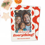 Cartão De Festividades Retro Dots Happy All Na moda Divertir Foto<br><div class="desc">Celebre a temporada com o nosso cartão de feriado dos Pontos Retro Feliz Tudo! Este na moda,  design de diversão apresenta pontos coloridos e um lugar para sua foto favorita,  fazer a maneira perfeita de espalhar alegria festiva.</div>