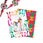 Cartão De Festividades Retro Rainbow Merry Christmas 1 Photo Holiday Card<br><div class="desc">Perfeito para uma Feliz e saudação de Natal Brilhante. Este cartão fotográfico de Natal 1 apresenta um tipográfico ousado arco-íris Uma borda feliz de Natal no estilo do meio século retrorreflector. Personalize com sua foto.</div>
