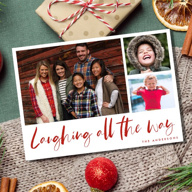 Cartão De Festividades Rindo da placa de Xadrez de fotos moderna (Laughing All the Way Modern Photo Plaid Christmas Holiday Card)