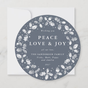Cartão De Festividades Ronda de Cinza Azul Holly Wreath Peace Love + Joy