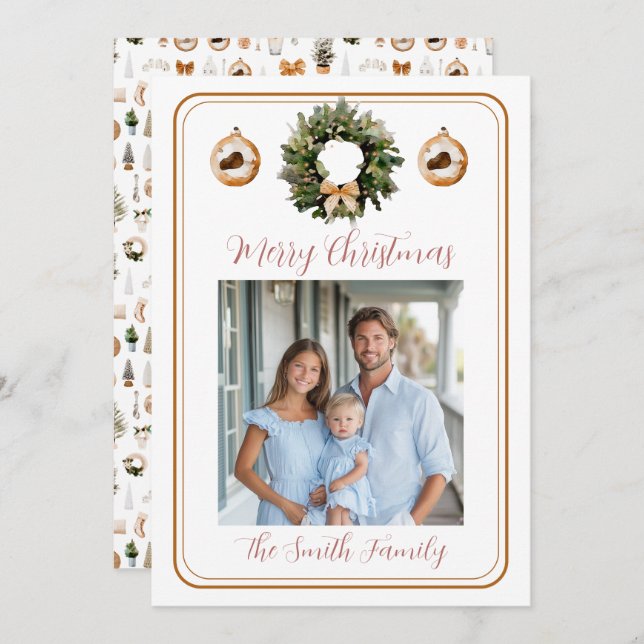 Cartão De Festividades Rose Gold Classic Wreath Grandmillennial Photo (Frente/Verso)