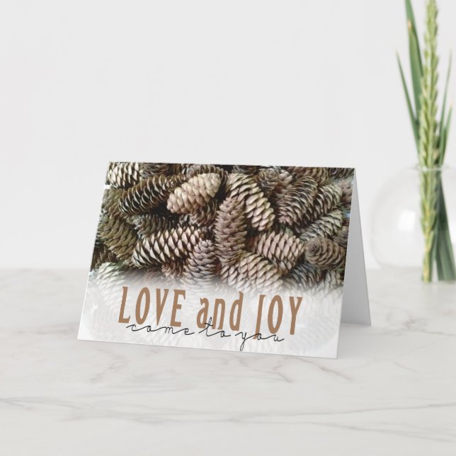 Cartão De Festividades Rustic Holiday Love and Joy Pine Cone (Frente)