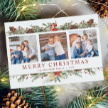 Cartão De Festividades Rustic Watercolor, Natal Botânico 3 Foto<br><div class="desc">Este belo cartão de natal russo, mostra o nome da família e o ano, com 3 fotos enquadradas no topo e no fundo com uma variedade de aquarela verde e pinecones de inverno. Por favor, verifique a coleção de produtos correspondentes e sinta-se à vontade para entrar em contato comigo através...</div>