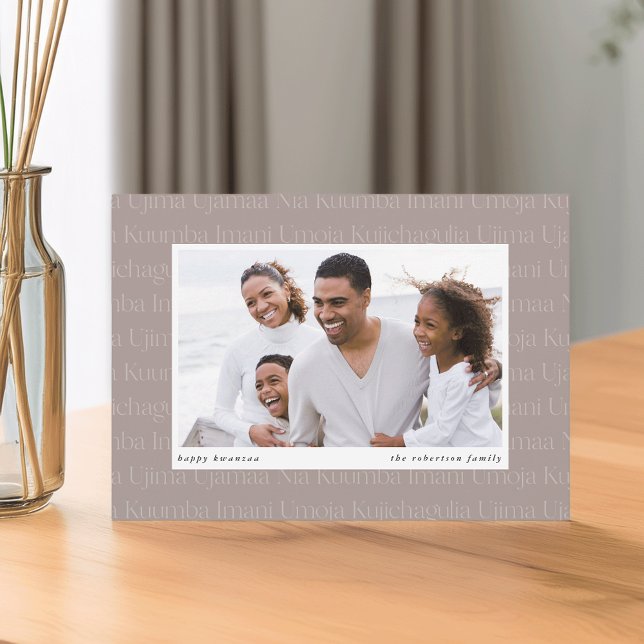 Cartão De Festividades Sete Princípios Foto Horizontal Kwanzaa (Criador carregado)