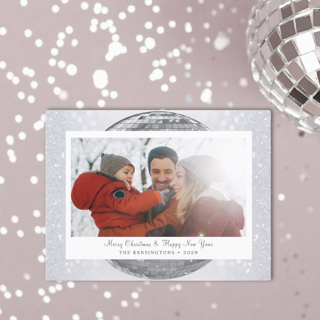 Cartão De Festividades Silver Glitter Festivo Família de Inverno (Custom Disco Ball Christmas Card with Family Name)