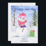 Cartão De Festividades Snowman, um cachecol cor-de-rosa, dias de neve fel<br><div class="desc">Homem de neve com um carregando de cachecol rosa e uma bengala doce. Uma bolsa de presente de verde limão está sentada por ele na neve. Dentro a bolsa é um pirulito rosa espiral e um ursinho fofo. O fundo é uma paisagem nevada com árvores. Felizes dias de neve, saudações....</div>