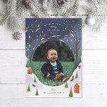 Cartão De Festividades Snowy Village Winter Scene Photo de Natal<br><div class="desc">Ilustração original de uma aldeia de encosta nevada para rodear a sua fotografia fofa. Personalize ainda mais para adicionar mais texto ou mais fotos no verso.</div>